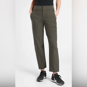 Athleta Wander Hybrid Pant | Size 10 |
